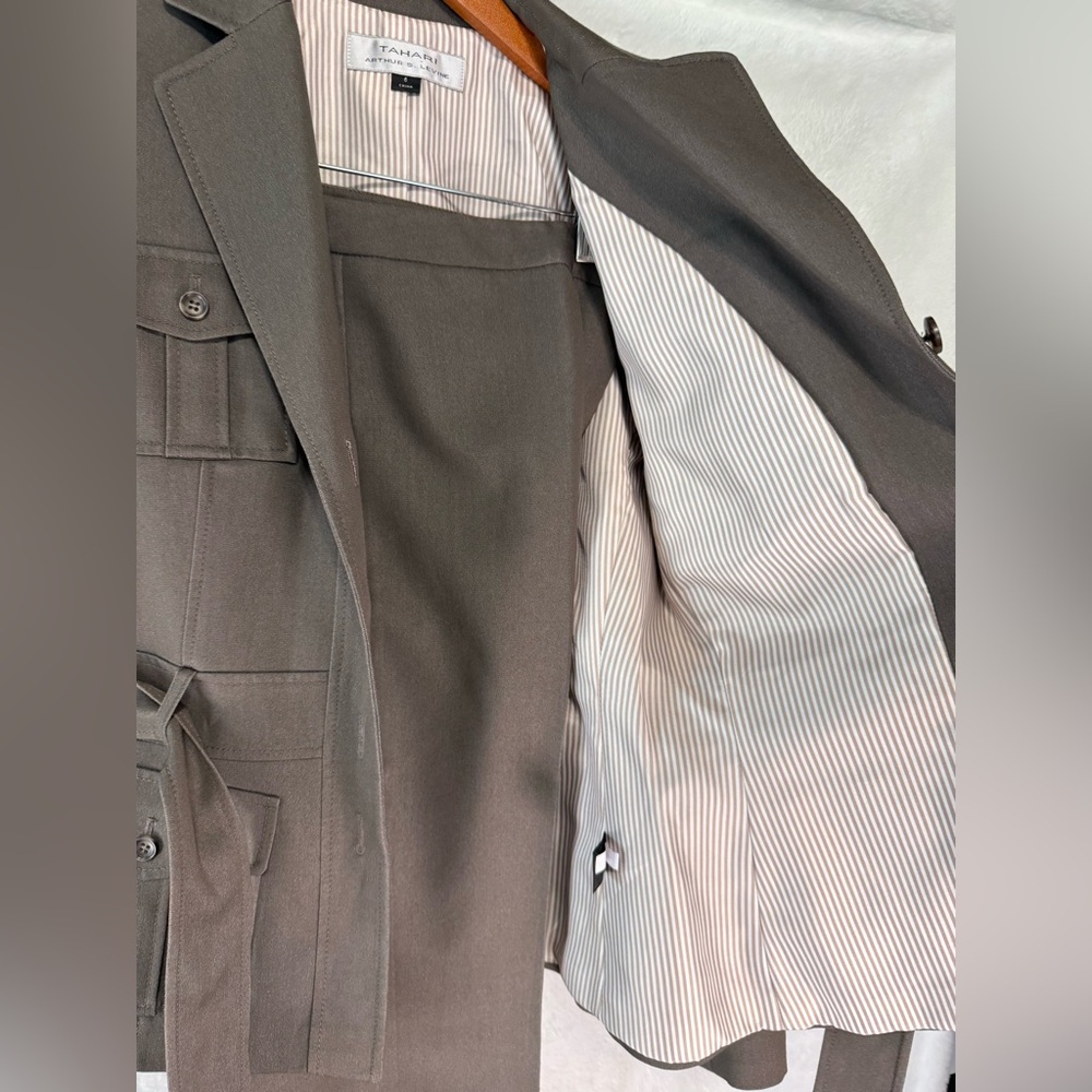 T Tahari Dark Brown Two-Piece Belted Blazer Suit - Picture 5 of 16